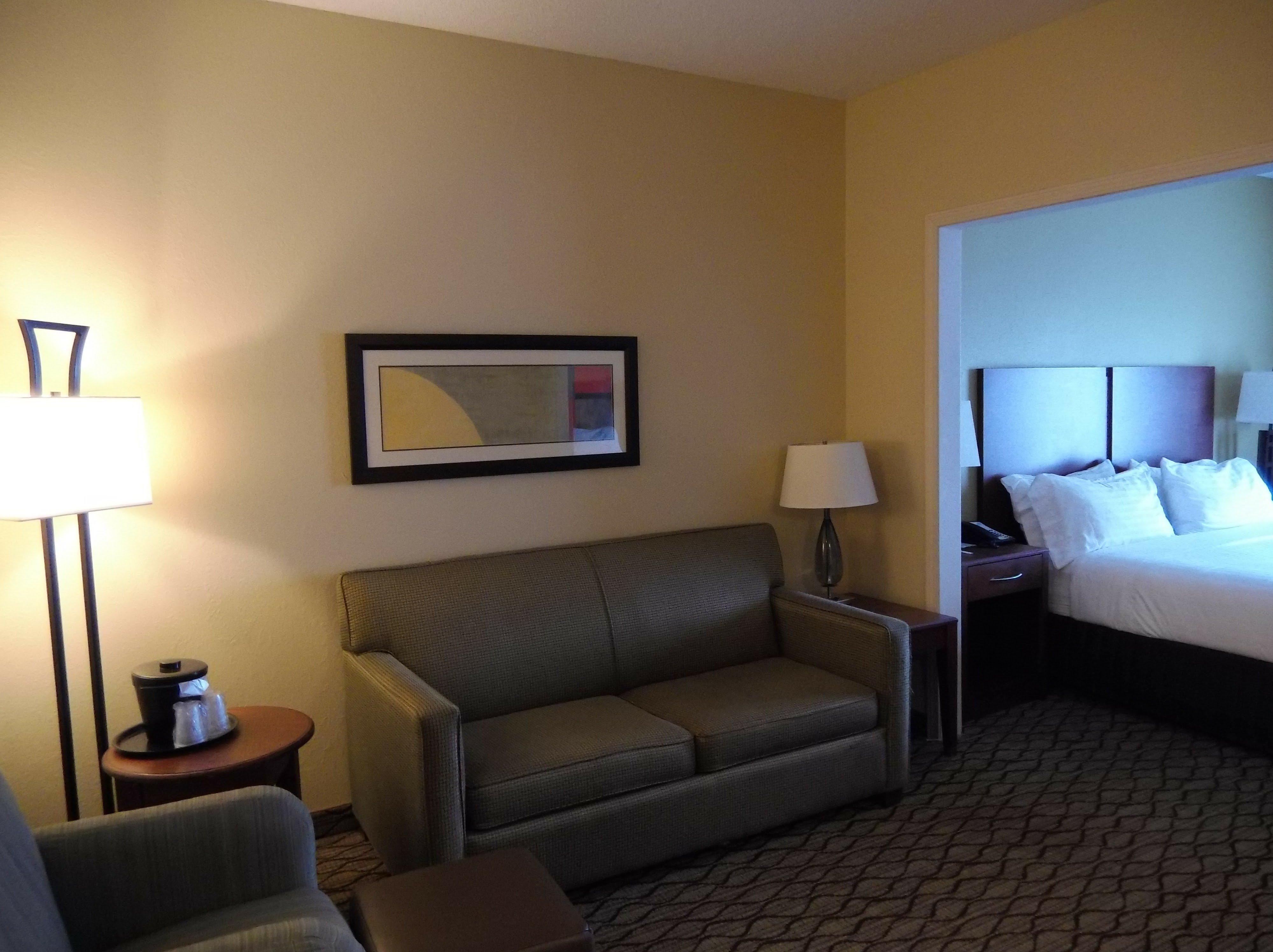 Holiday Inn Express Hotel & Suites Lancaster Ngoại thất bức ảnh