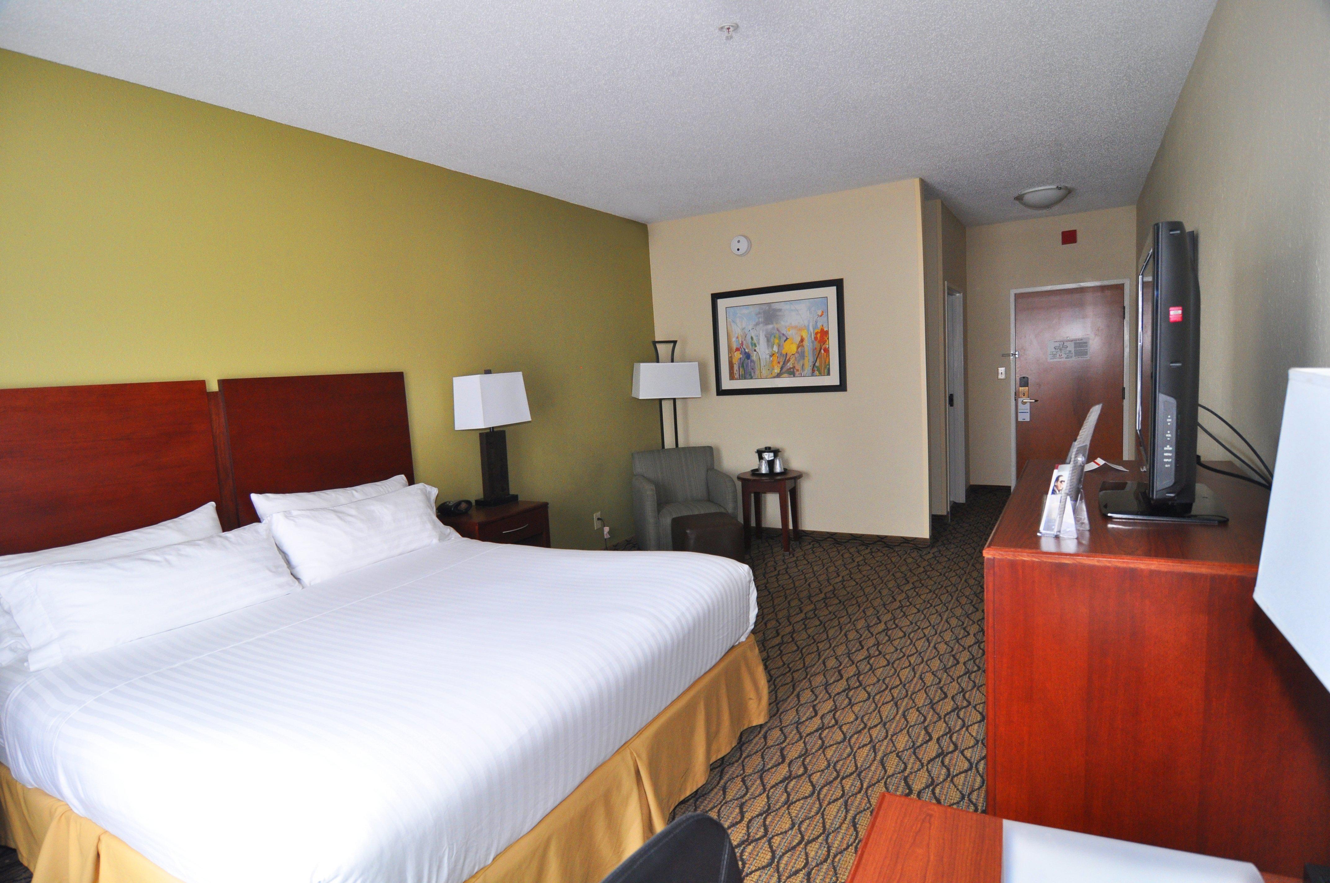Holiday Inn Express Hotel & Suites Lancaster Ngoại thất bức ảnh