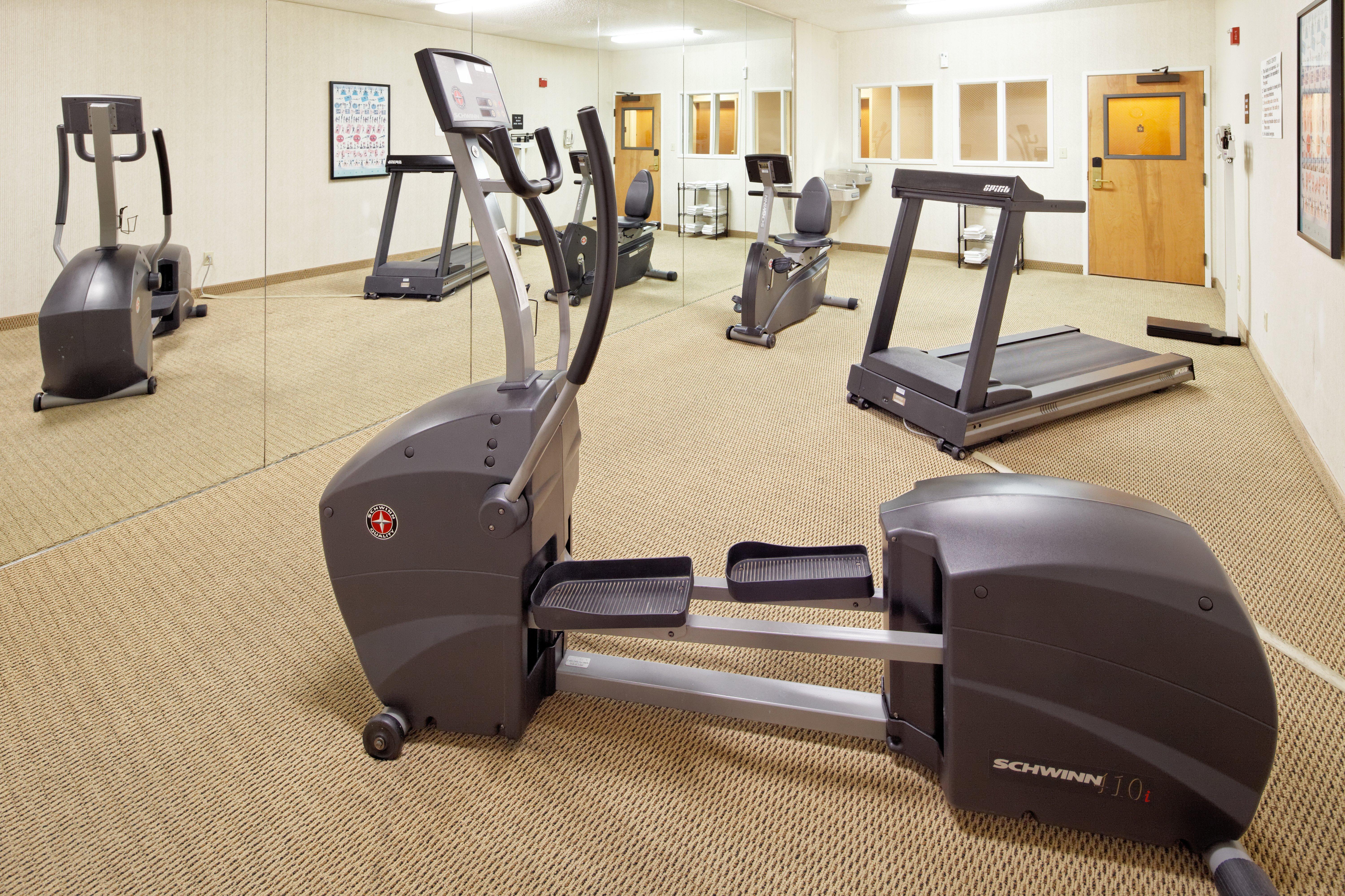 Holiday Inn Express Hotel & Suites Lancaster Ngoại thất bức ảnh